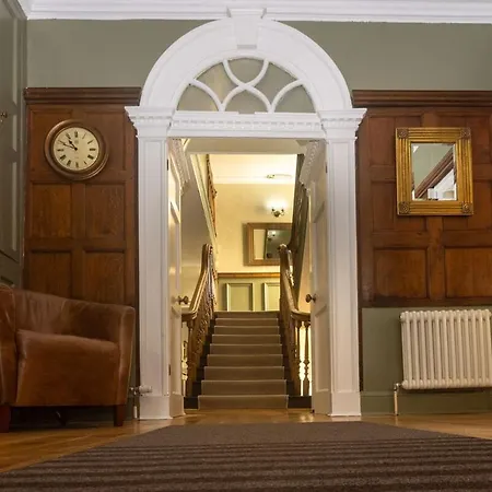 Dom wakacyjny Castlegatetownhouse *